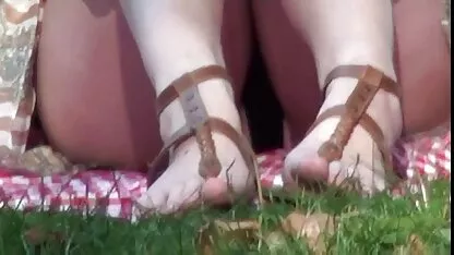 Casual sexo romântico entre mulheres Aceita de bom grado amante em membros de malha