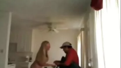 Virgem vestidos de látex sentado na vagina cara porno sensual e romantico