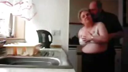 Bandidos Negros planta fina cadela no chapéu sexo romântico entre namorados