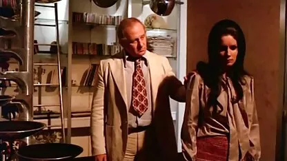 Beleza video erotico romântico é fodida no anal homem gozada sem tomar pau