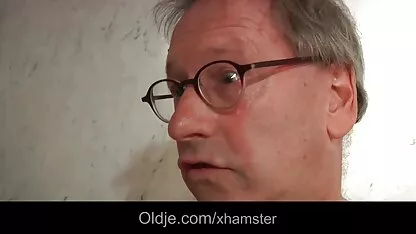 Belo sexo de x vídeos românticos uma menina de 18 anos e um jovem