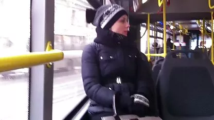 Reunião sexy estudantes russos em um apartamento filme porno romântico vazio