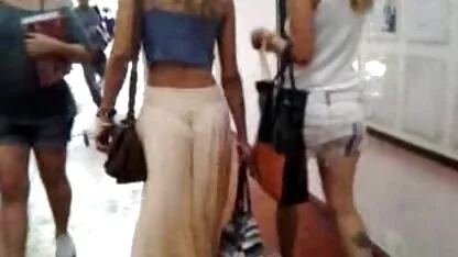 Swingers Fry upskirt outras pessoas na sexo grátis romântico Bunda