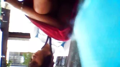 Depois de se livrar das xvídeos pornô romântico Roupas, o bebê começou suavemente a acariciar seus lábios