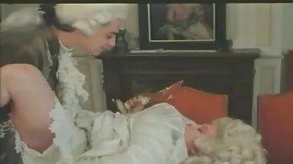 Lasciva skank com Peitos grandes faz escravo xvídeos romântico lamber seu clitóris