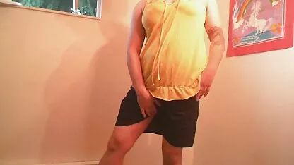 Jovem lésbica recebe cunnilingus lessons de adulto aunt sexo romântico entre casal