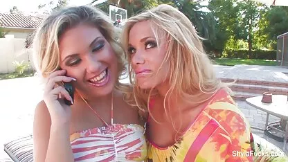 Cara fode menina branca e gritou pornô doido romântico em voz alta