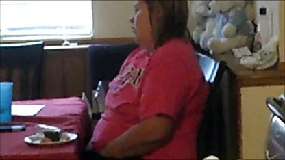 Japonês fino feliz tomar esperma em video de sexo romântico molhado vagina