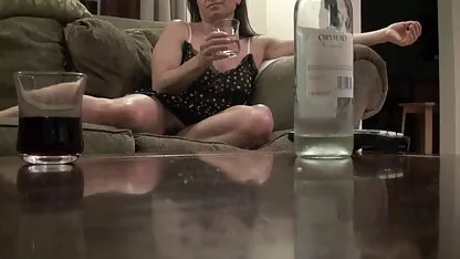 Obsceno inserir chicote na vagina video erotico romantico menina