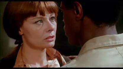 A loira veio para receber massagens e ter sexo romantico entre lesbicas sexo