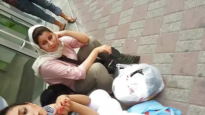 O homem de uma menina é recebido como um presente de mãe quente para o sexo romantico xvideos Ano Novo