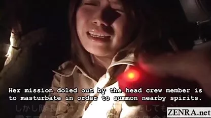 Skinny menina pornô romantico de 18 anos de idade sexo com um homem que animado