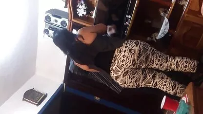 Grande sexo para uma puta loira no carro videos eroticos romantico