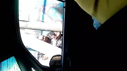 Quente cadela sexo romântico grátis em azul látex lésbica sexo em a piscina