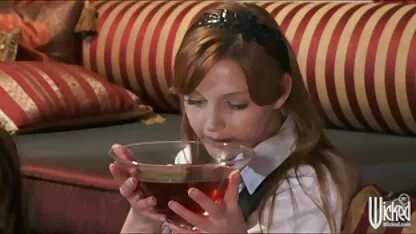 Ébano sexy Asiática muito em cima do parafuso prisioneiro sexo romântico entre mulheres