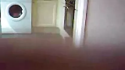 Branco putas vídeo de pornô romântico vai foder com dois negros