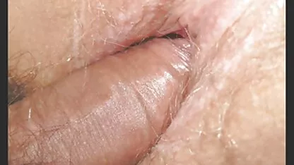 Dois homens mascarados batem x videos românticos alemão com almofada de silicone