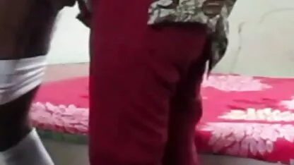 Lasciva esposa dando um boquete para o marido em privado vídeo pornô doido romântico Russo